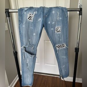 Lakenzie distressed pants